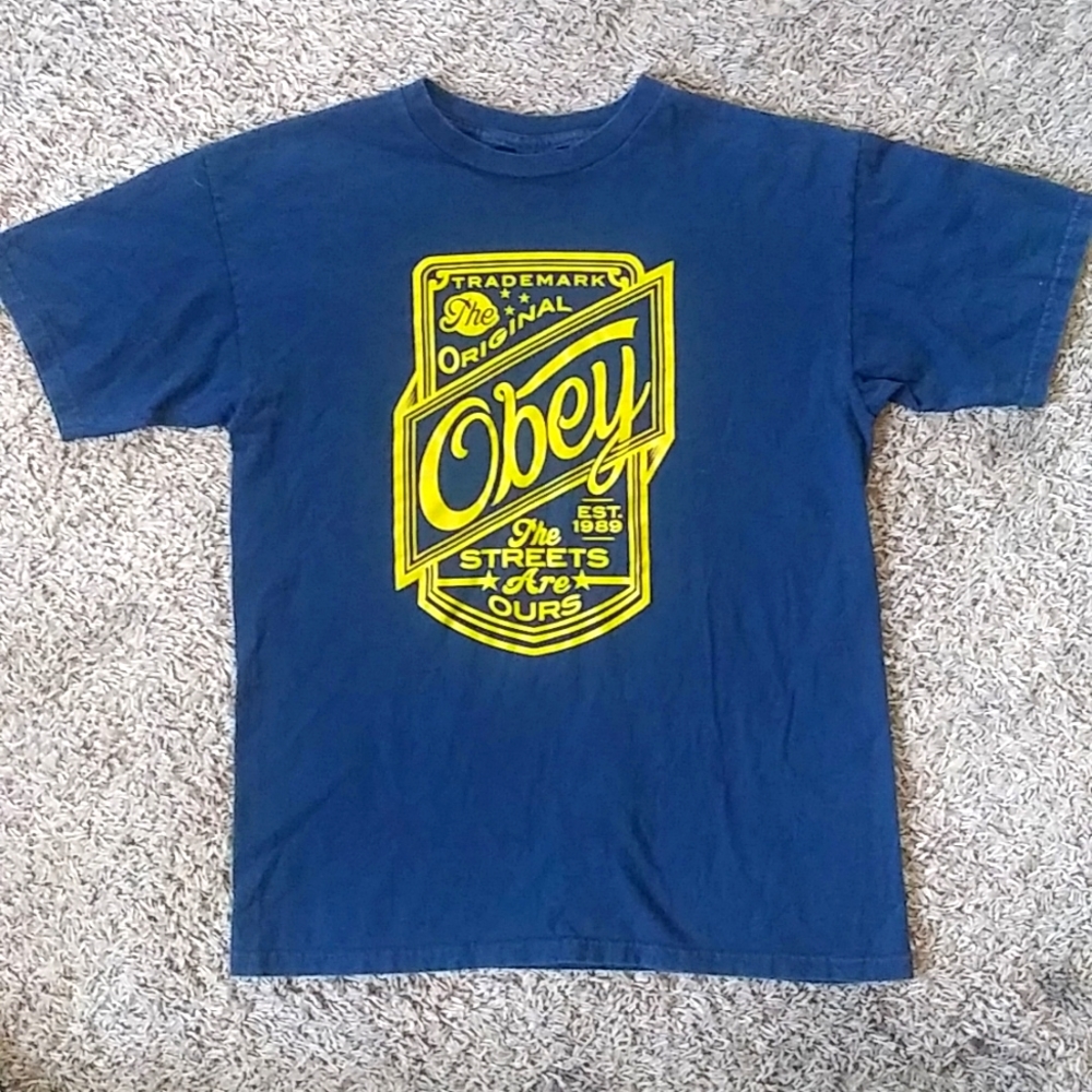 Obey shirt